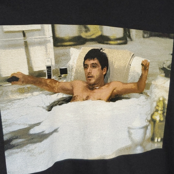 Scarface T-Shirt - Picture 2 of 6